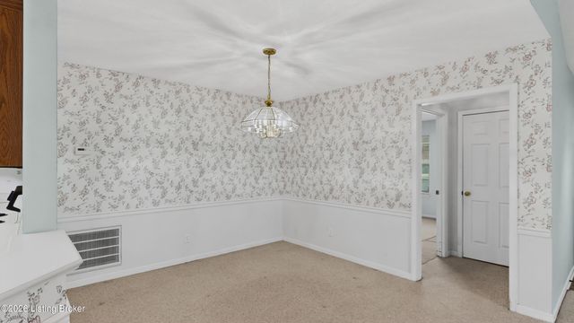 8301 Bellis Way, Lyndon, KY 40242