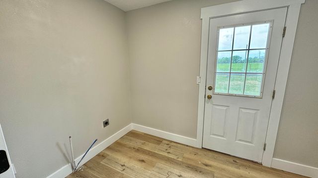 10308a E Business 60, Mountain Grove, MO 65711