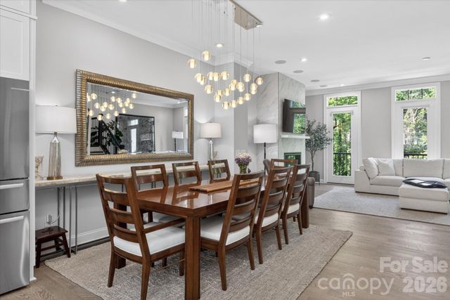 2547 Deacon Avenue, Charlotte, NC 28204