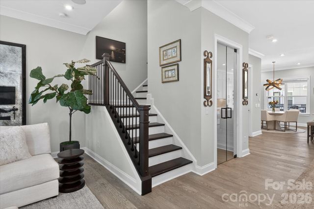 2547 Deacon Avenue, Charlotte, NC 28204