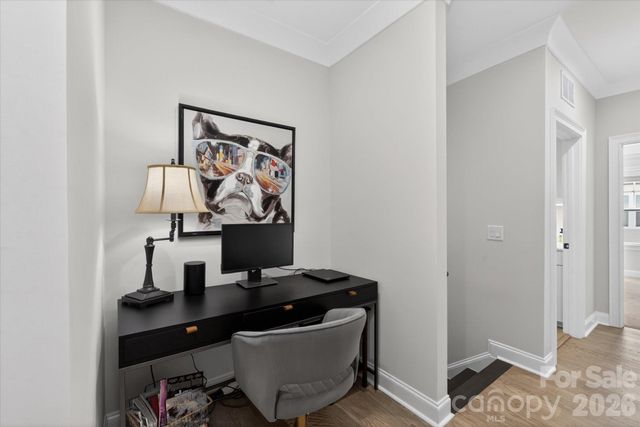 2547 Deacon Avenue, Charlotte, NC 28204