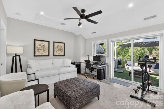 2547 Deacon Avenue, Charlotte, NC 28204