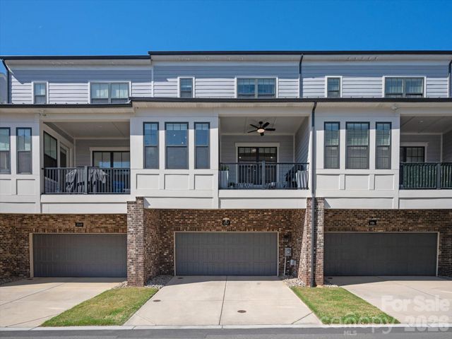 2547 Deacon Avenue, Charlotte, NC 28204
