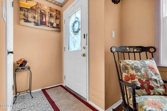 22 Abbey Road, Brick, NJ 08723