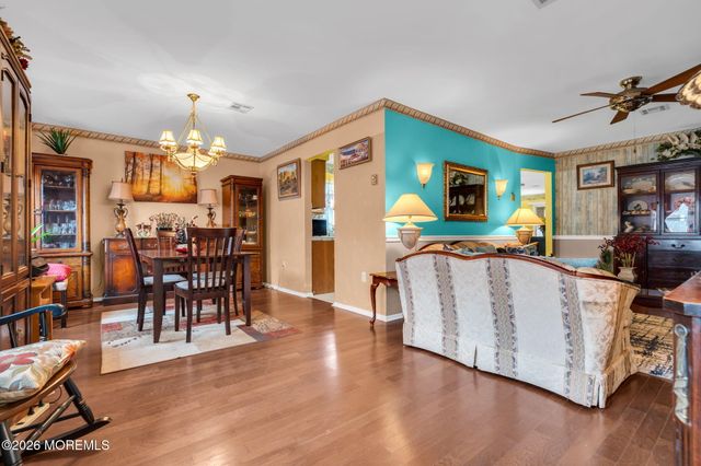22 Abbey Road, Brick, NJ 08723