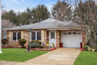 22 Abbey Road, Brick, NJ 08723