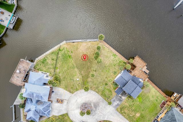 806 Northwind, Port Arthur, TX 77640