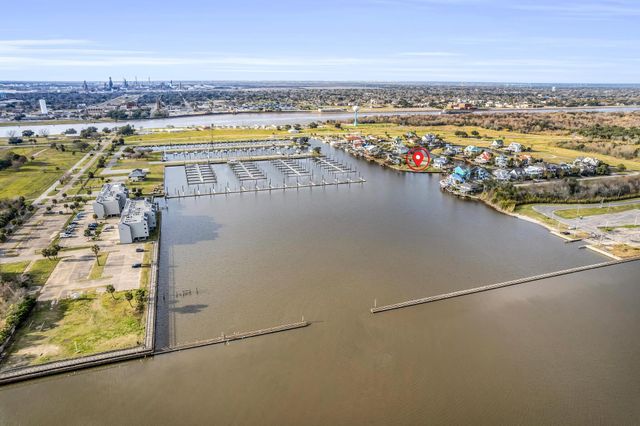 806 Northwind, Port Arthur, TX 77640