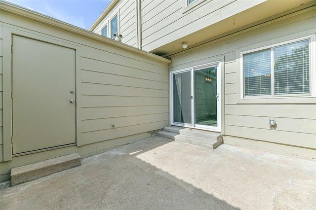 14723 Barryknoll Lane 96, Houston, TX 77079