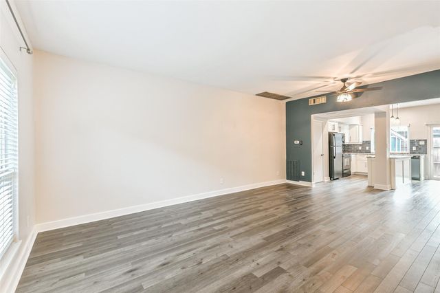 14723 Barryknoll Lane 96, Houston, TX 77079