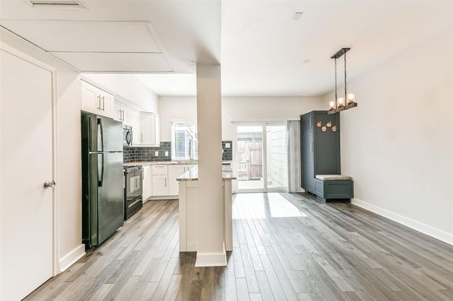 14723 Barryknoll Lane 96, Houston, TX 77079