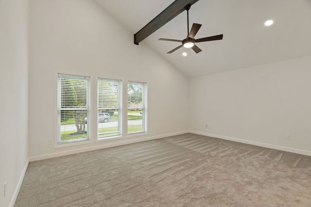 2011 Riverforest Drive, Arlington, TX 76017