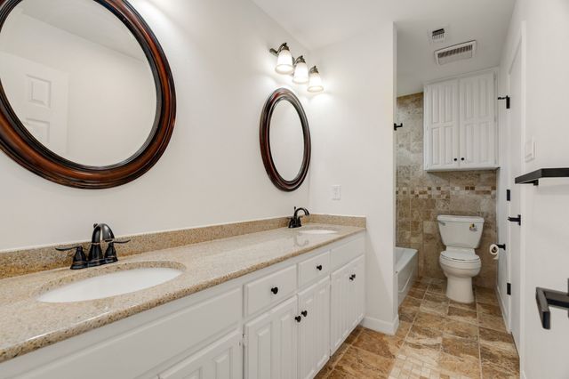 2011 Riverforest Drive, Arlington, TX 76017