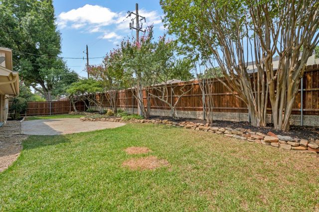 2011 Riverforest Drive, Arlington, TX 76017