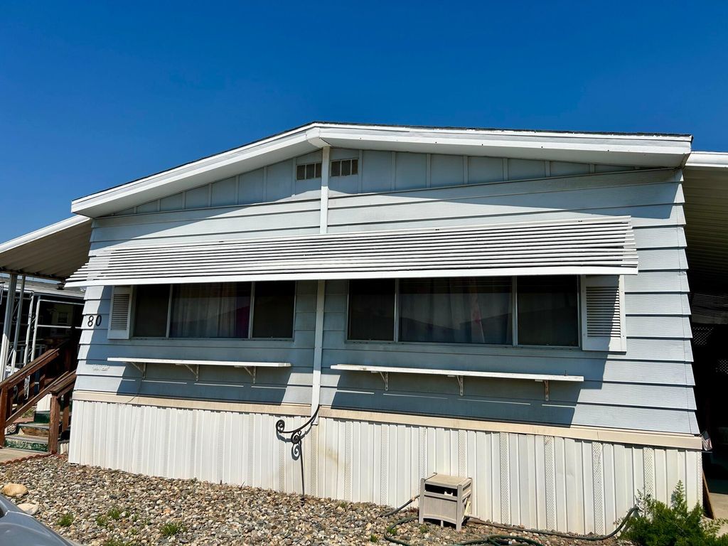 314 N Albert Avenue 80, Exeter, CA 93221