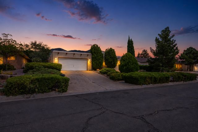 4108 Blue Ridge Place NE, Albuquerque, NM 87111