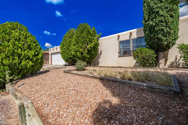 4108 Blue Ridge Place NE, Albuquerque, NM 87111