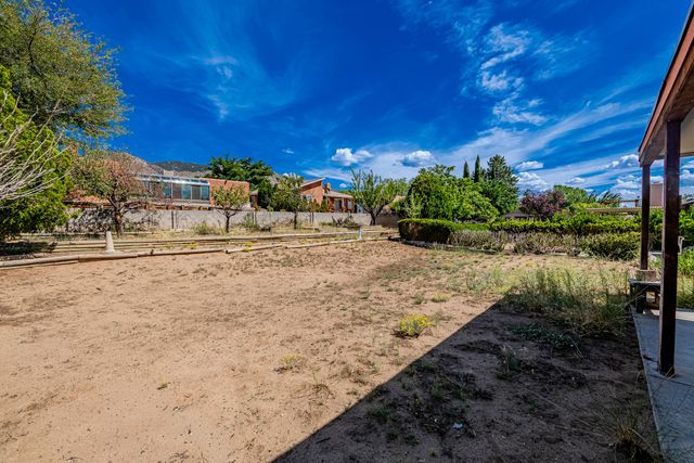 4108 Blue Ridge Place NE, Albuquerque, NM 87111