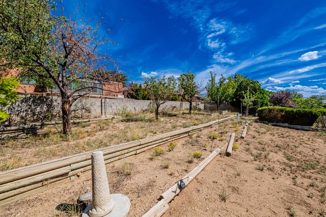 4108 Blue Ridge Place NE, Albuquerque, NM 87111