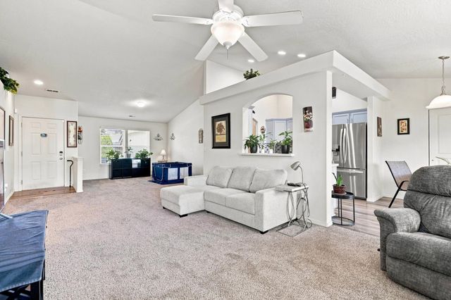 12523 W 2nd Ave, Airway Heights, WA 99001