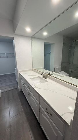 4755 NE 23rd Avenue, Fort Lauderdale, FL 33308