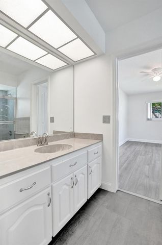 4755 NE 23rd Avenue, Fort Lauderdale, FL 33308