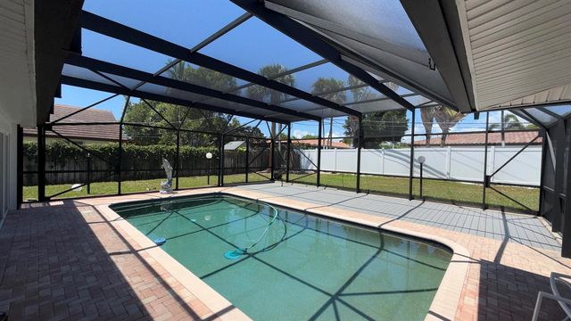 4755 NE 23rd Avenue, Fort Lauderdale, FL 33308