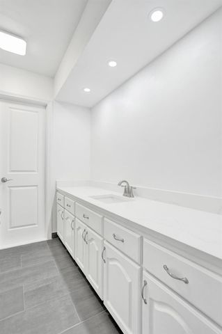 4755 NE 23rd Avenue, Fort Lauderdale, FL 33308
