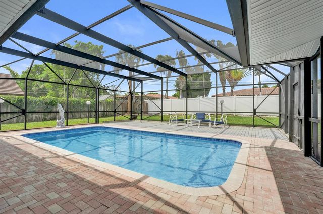 4755 NE 23rd Avenue, Fort Lauderdale, FL 33308