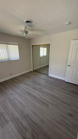 4755 NE 23rd Avenue, Fort Lauderdale, FL 33308