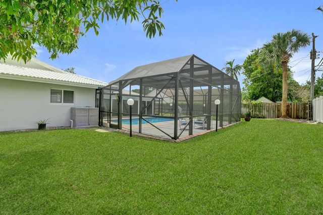 4755 NE 23rd Avenue, Fort Lauderdale, FL 33308