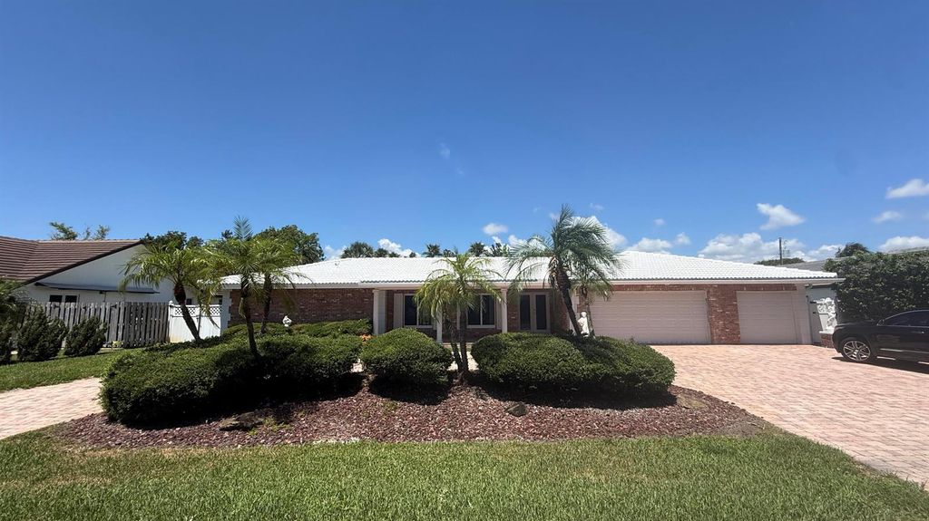 4755 NE 23rd Avenue, Fort Lauderdale, FL 33308