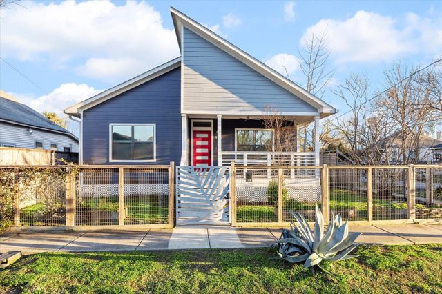 904 James Street, Houston, TX 77009