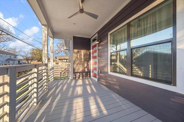 904 James Street, Houston, TX 77009