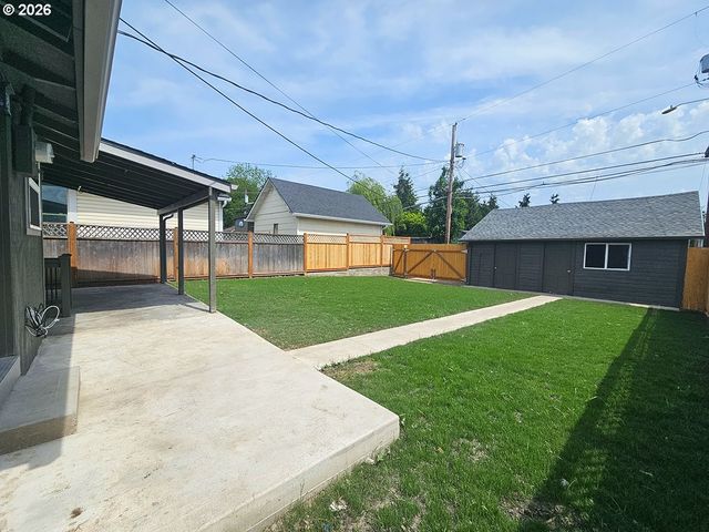 340 17TH Ave, Longview, WA 98632