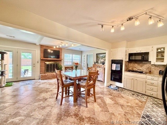 8556 E 32nd Street, Tulsa, OK 74145