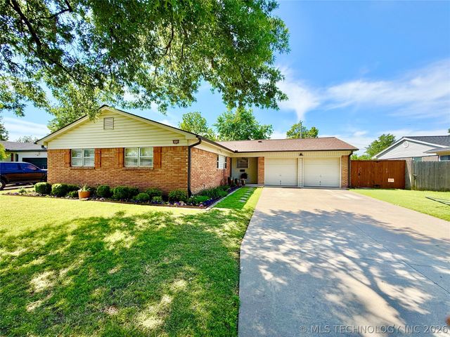 8556 E 32nd Street, Tulsa, OK 74145