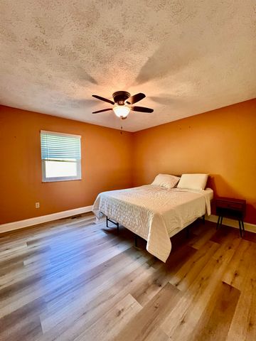 5581 Shawnee Drive, Huntington, WV 25705