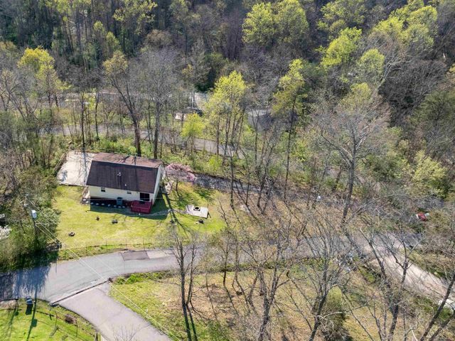 5581 Shawnee Drive, Huntington, WV 25705