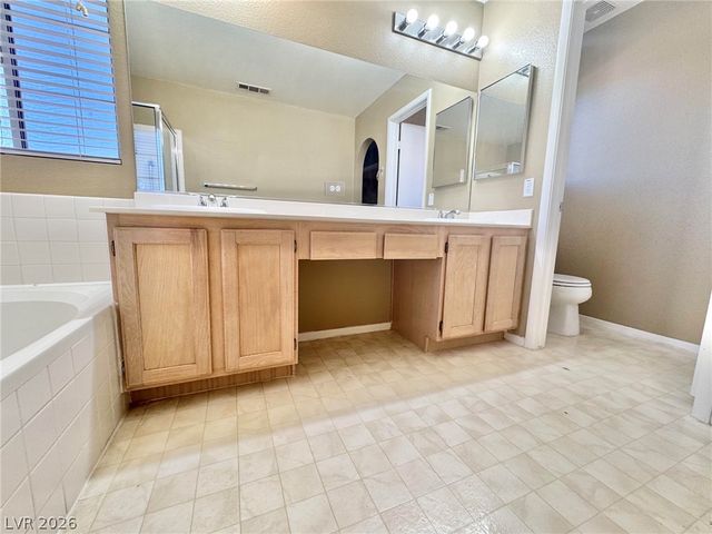 8233 Cactus Canyon Court, Las Vegas, NV 89128
