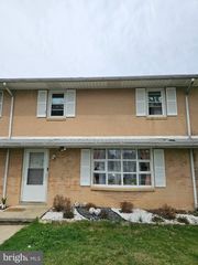 85 HAMILTON ROAD, Chambersburg, PA 17201