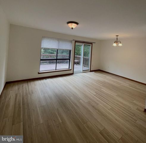 5 BRIARDALE CT, Derwood, MD 20855