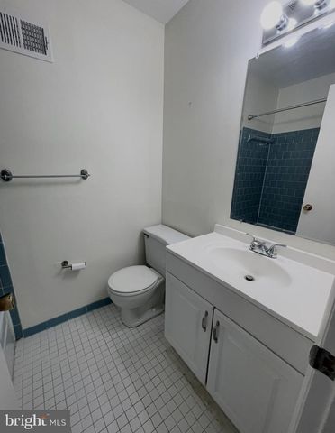 5 BRIARDALE CT, Derwood, MD 20855
