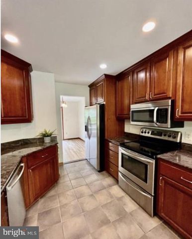 5 BRIARDALE CT, Derwood, MD 20855