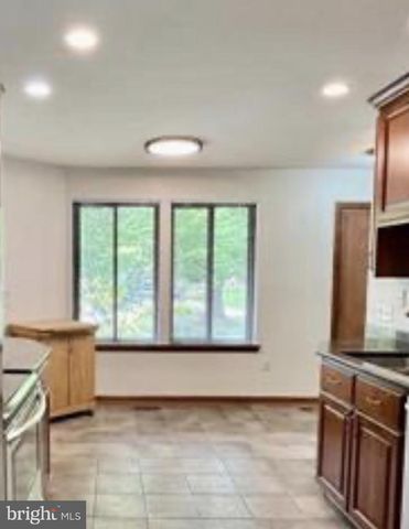 5 BRIARDALE CT, Derwood, MD 20855