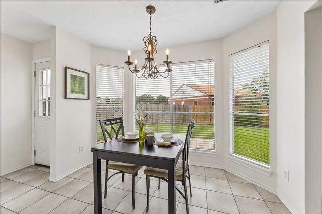 1105 Camelot Lane, Pearland, TX 77581