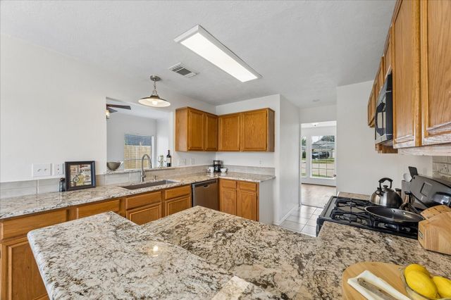 1105 Camelot Lane, Pearland, TX 77581