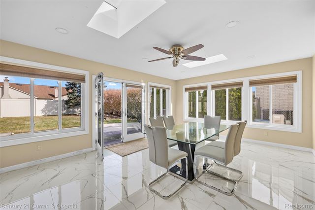 26336 Kinyon Street, Taylor, MI 48180