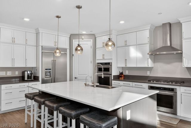 9945 Birch Knoll Avenue, Las Vegas, NV 89166