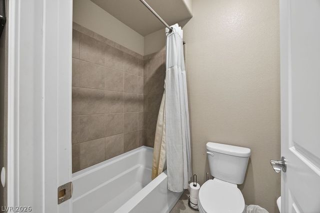 9945 Birch Knoll Avenue, Las Vegas, NV 89166